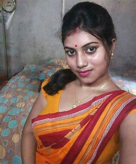 bhabhi boobs show|Desi village bhabhi boobs showing xxx villages